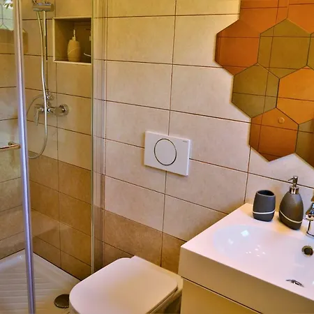 Sleeping With The Bees Kozjak * Kobarid