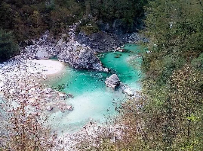 Sleeping With The Bees Kozjak Casa de Férias Kobarid