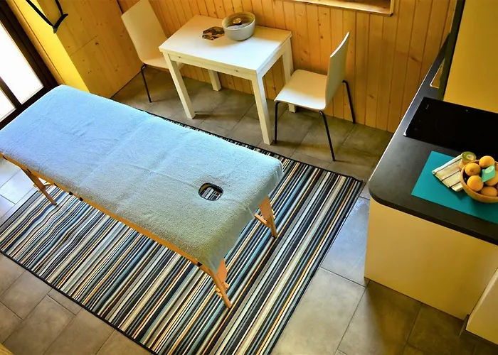 펜션 Sleeping With The Bees Kozjak 코바리드