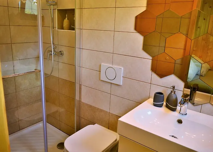 Sleeping With The Bees Kozjak * Kobarid